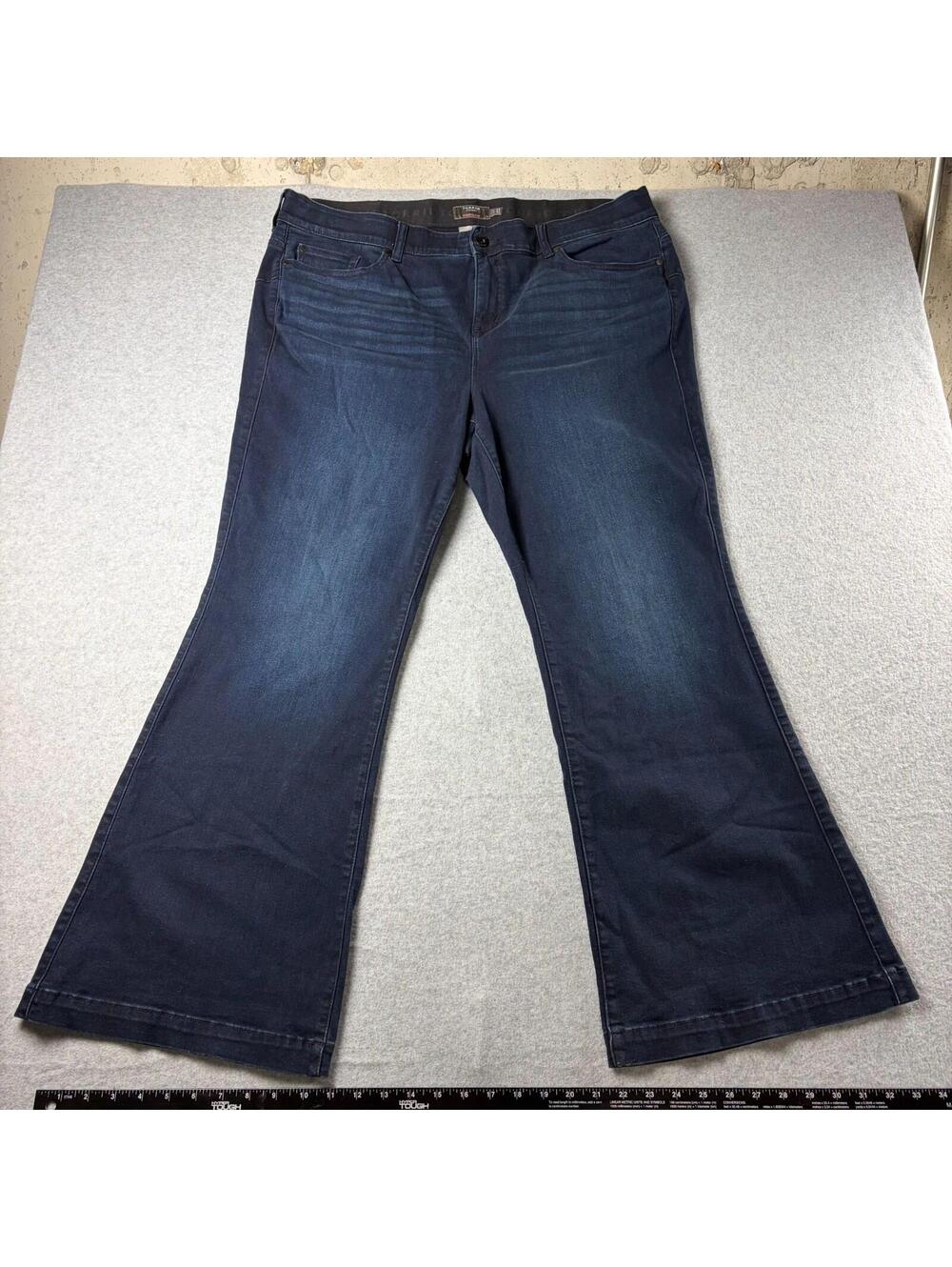 Torrid Women Bombshell Flare Super Soft Denim Jeans Plus Size 24R High Rise Blue